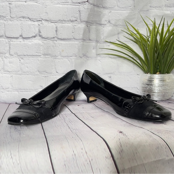 Jessica Lindon Women’s Black Patent Leather Kitten Heel - Picture 12 of 15